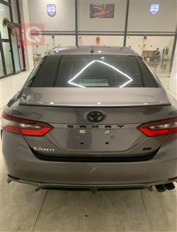 تۆیۆتا کامری